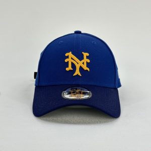 BONÉ NEW ERA 940 NEW YORK GIANTS LOGO HISTORY
