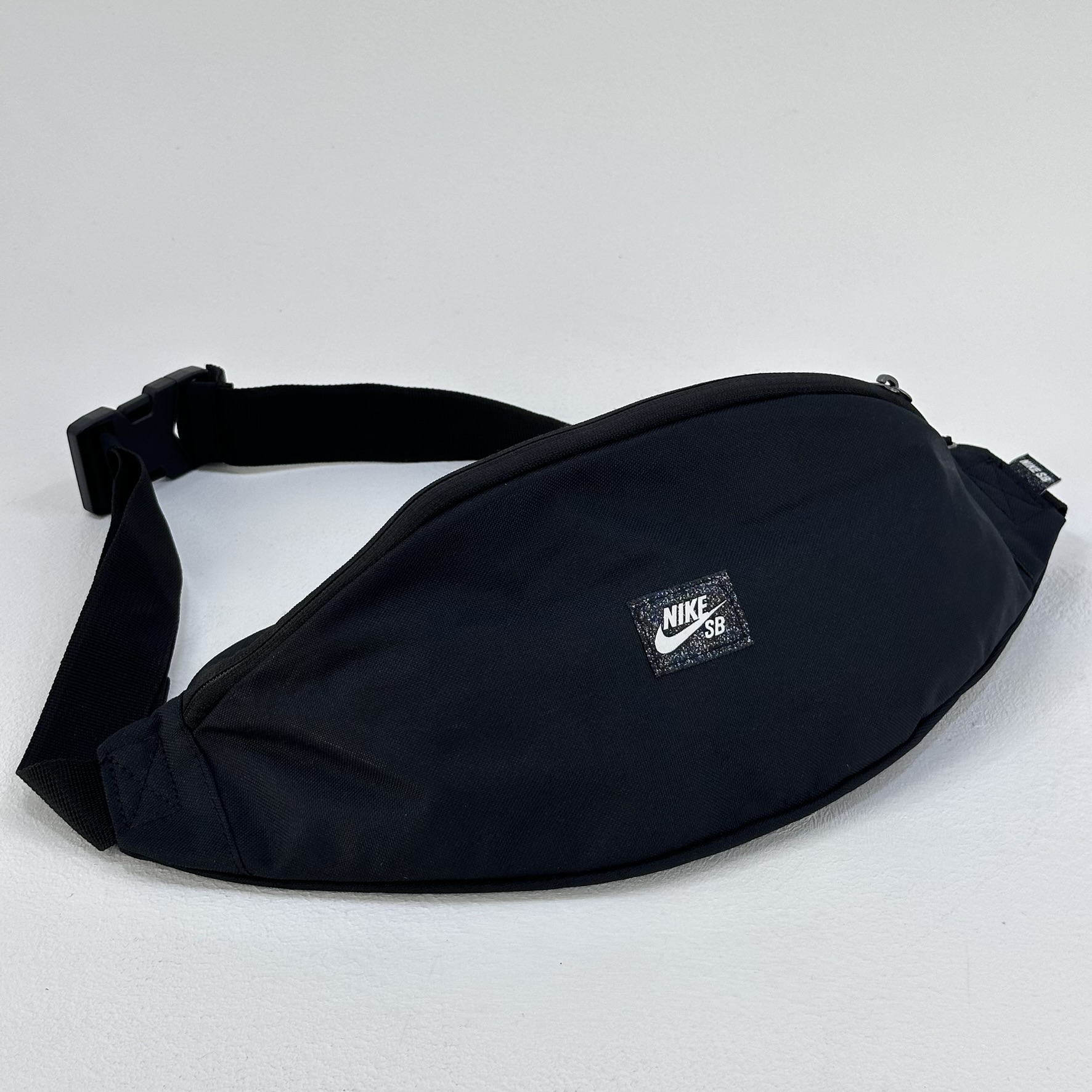 POCHETE NIKE SB HERITAGE UNISSEX