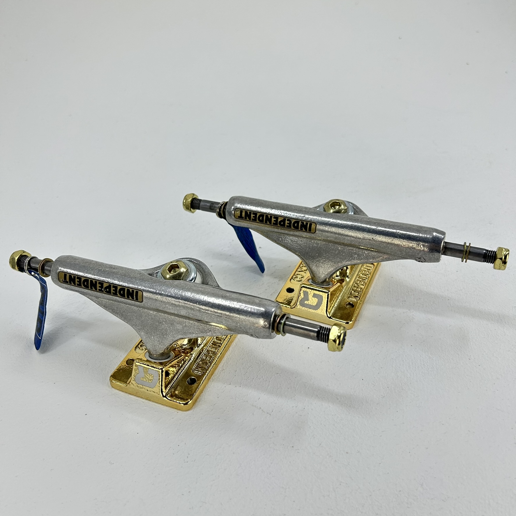 TRUCK INDEPENDENT STAGE 11 CARLOS RIBEIRO 139MID