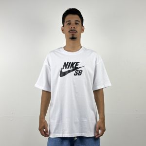 CAMISETA NIKE SB LOGO WHITE