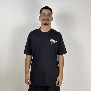 CAMISETA NARINA FLAG - PRETO
