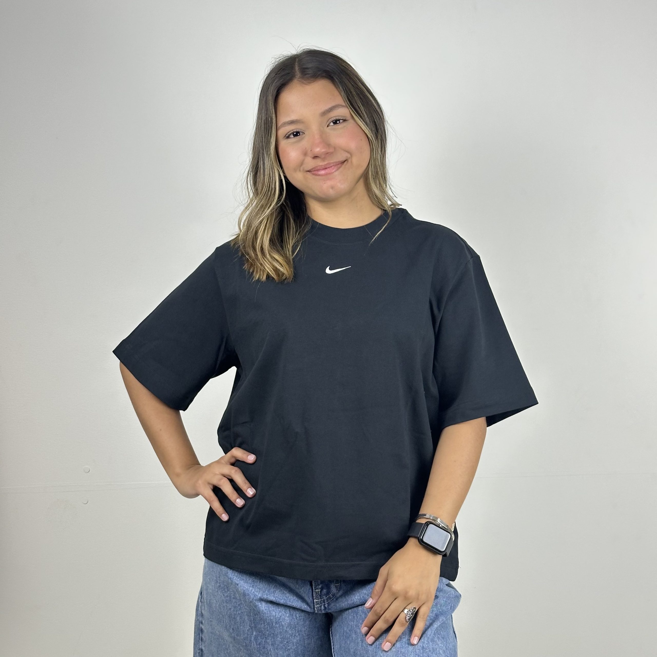CAMISETA NIKE ESSENTIAL TEE BO FEMININA - PRETA