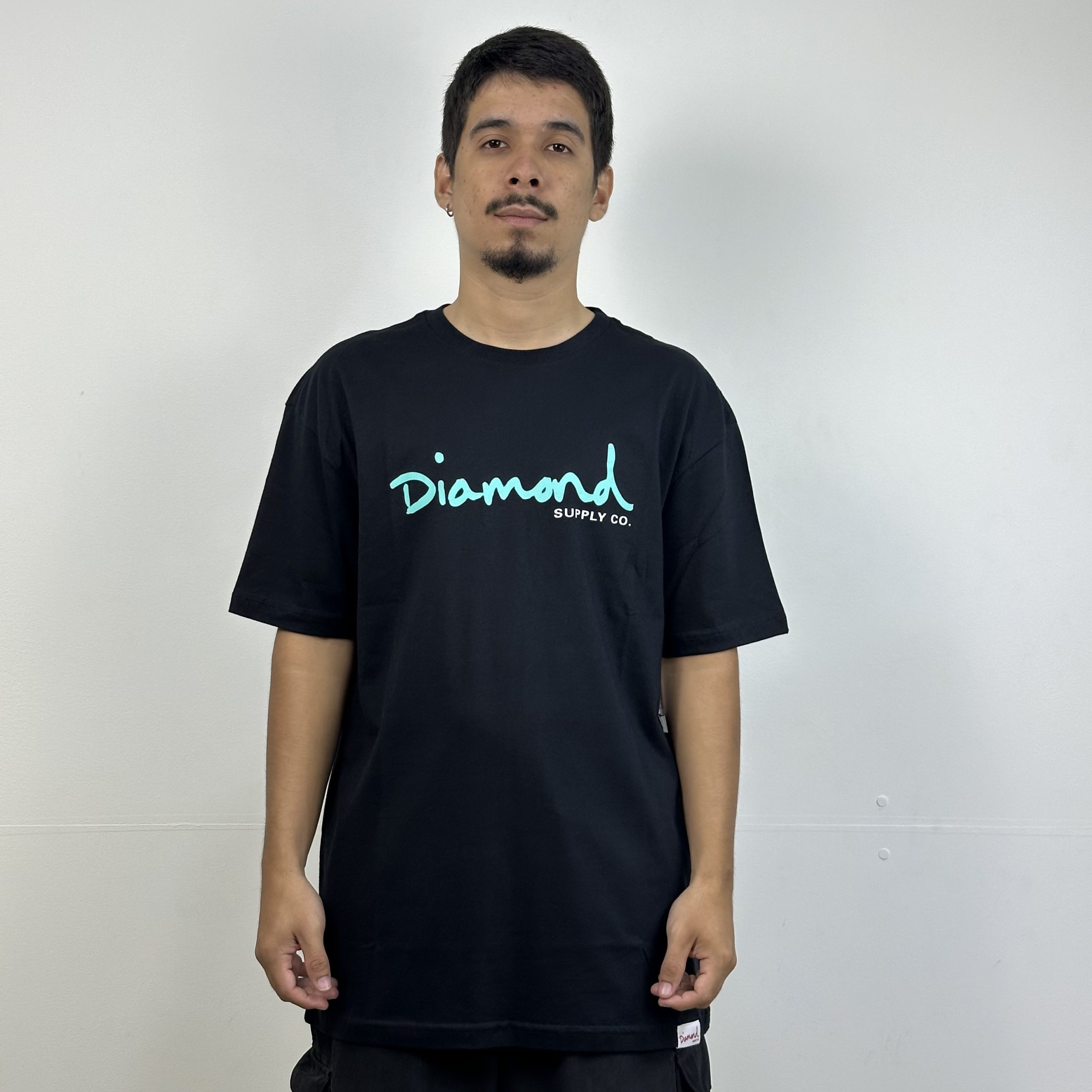 CAMISETA DIAMOND OG SCRIPT BLACK/BLUE