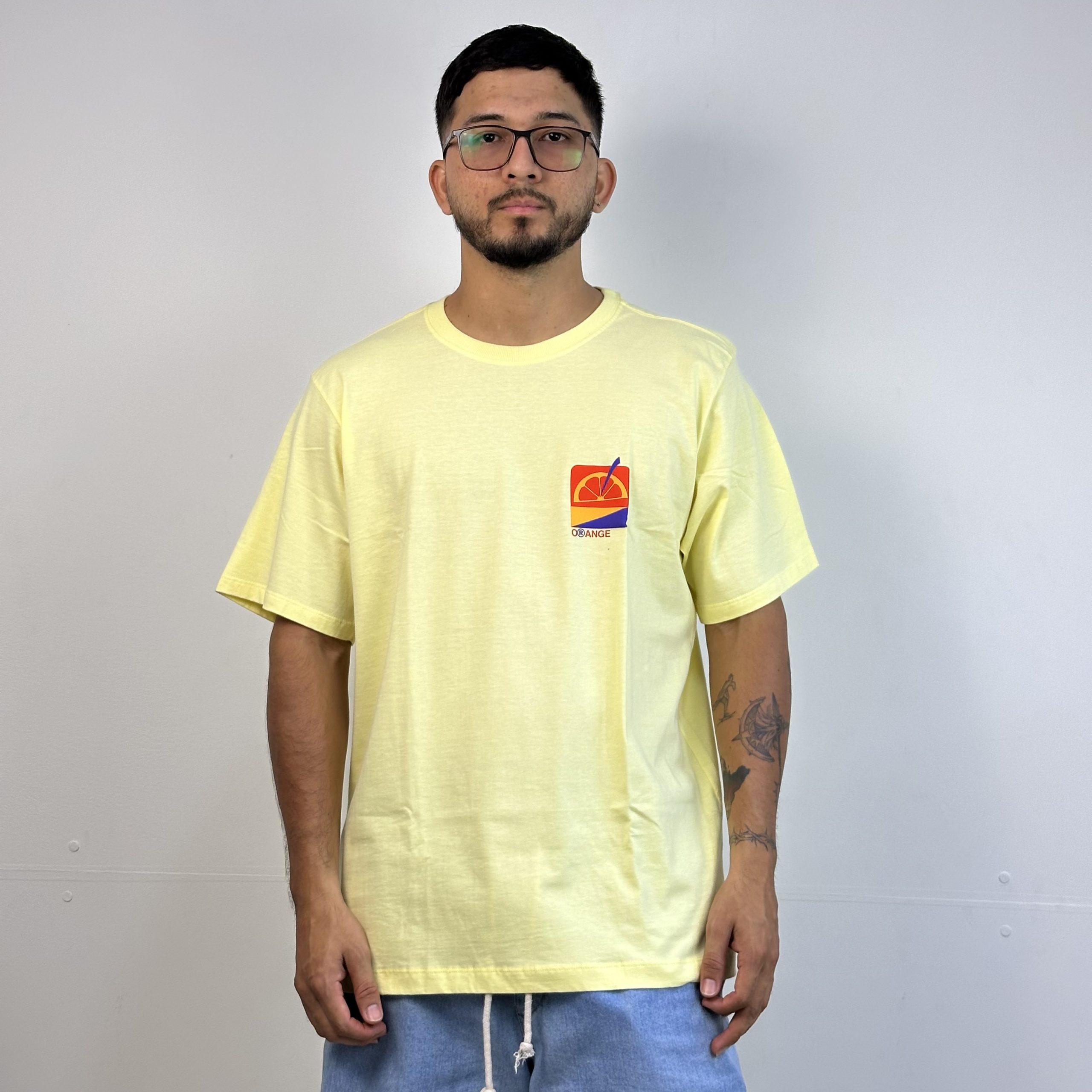 CAMISETA ORANGE ESPECIAL DESIGN AMARELO