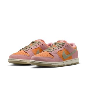 TÊNIS NIKE SB DUNK LOW RED STARDUST